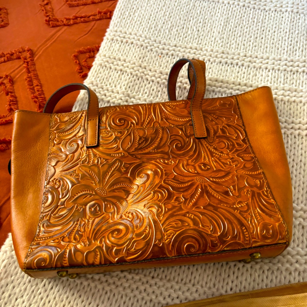Patricia Tote & matching wallet